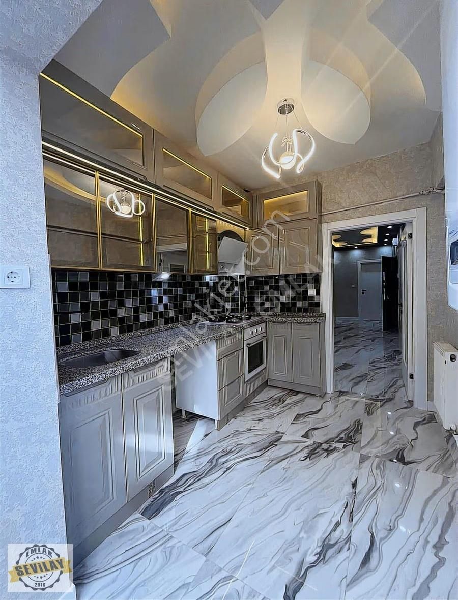 Yakacık Mahallesi Çilek Sokakta 1. Kat Ön Cephe Satılık Daire. - Görsel 15