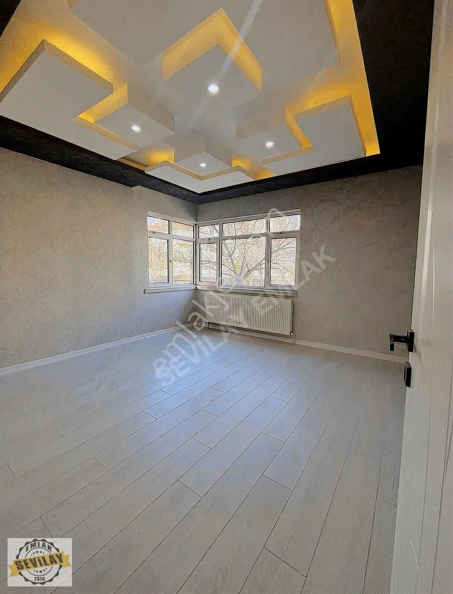 Yakacık Mahallesi Çilek Sokakta 1. Kat Ön Cephe Satılık Daire. - Görsel 22