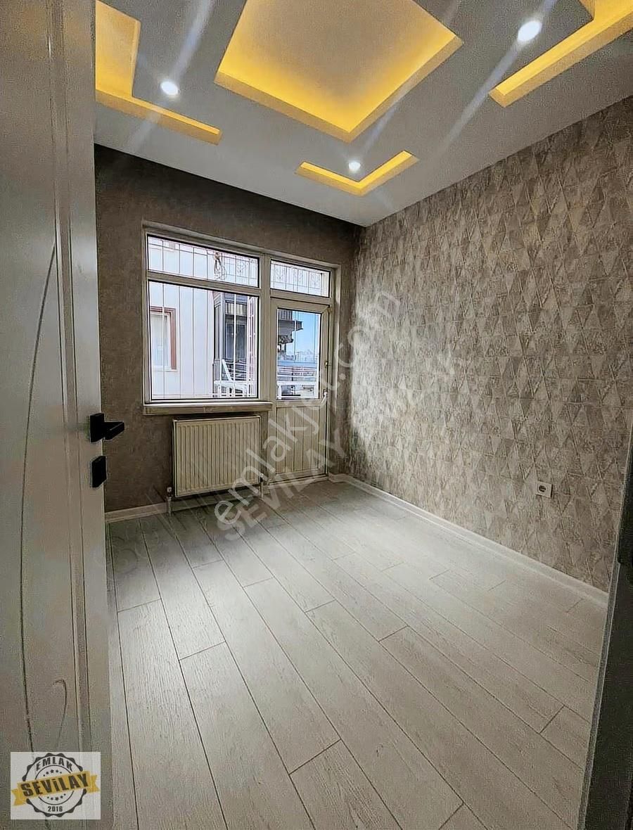 Yakacık Mahallesi Çilek Sokakta 1. Kat Ön Cephe Satılık Daire. - Görsel 11