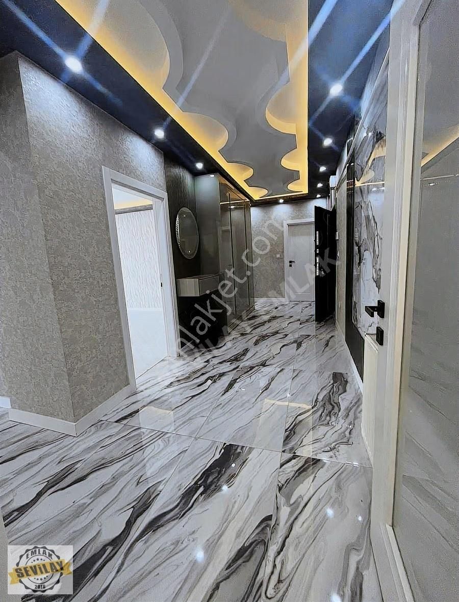 Yakacık Mahallesi Çilek Sokakta 1. Kat Ön Cephe Satılık Daire. - Görsel 2