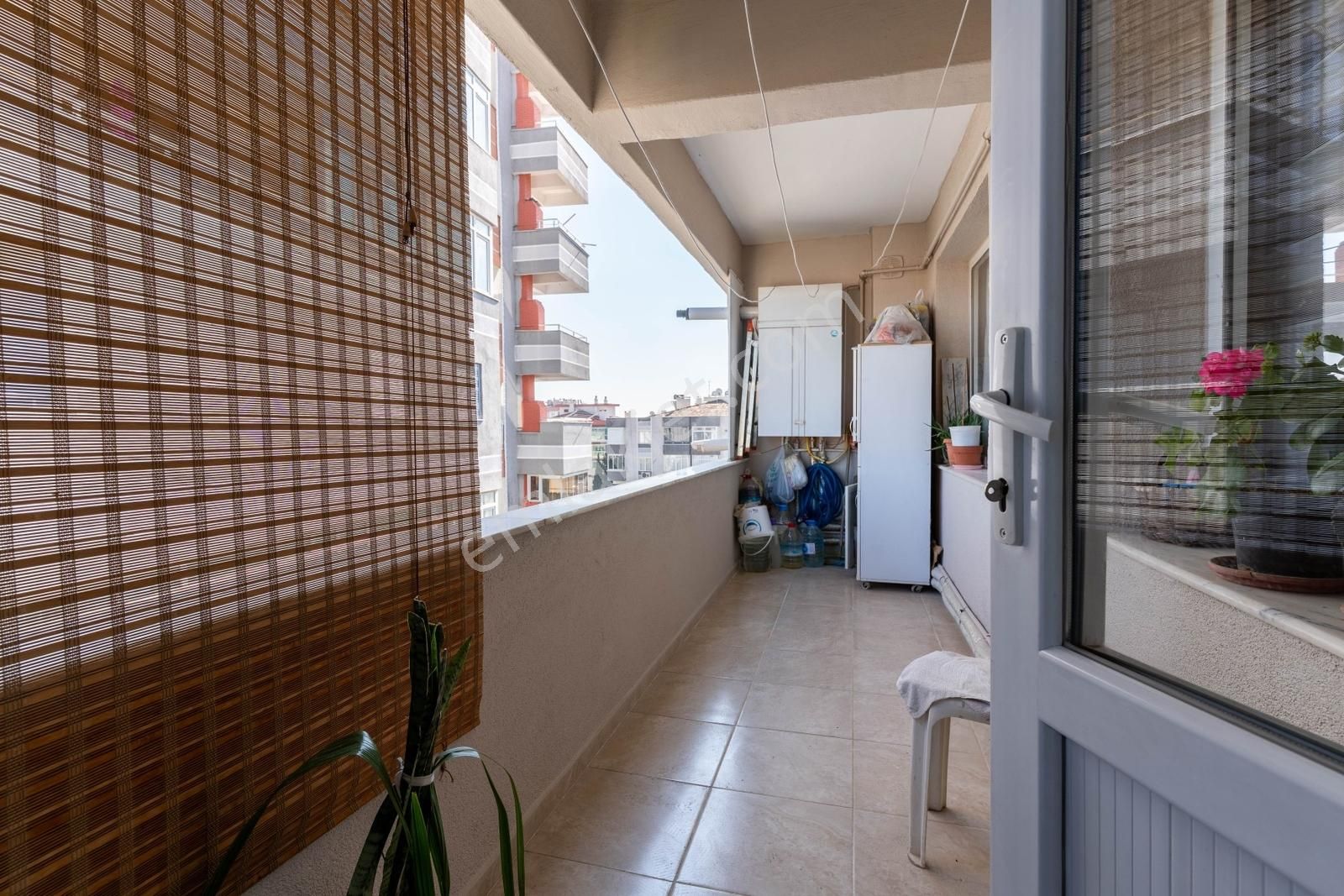 Emin'den 3+1 Tadilatlı Otoparklı Masfarsız Daire - Görsel 22