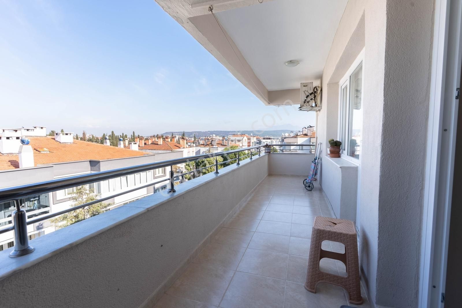 Emin'den 3+1 Tadilatlı Otoparklı Masfarsız Daire - Görsel 24