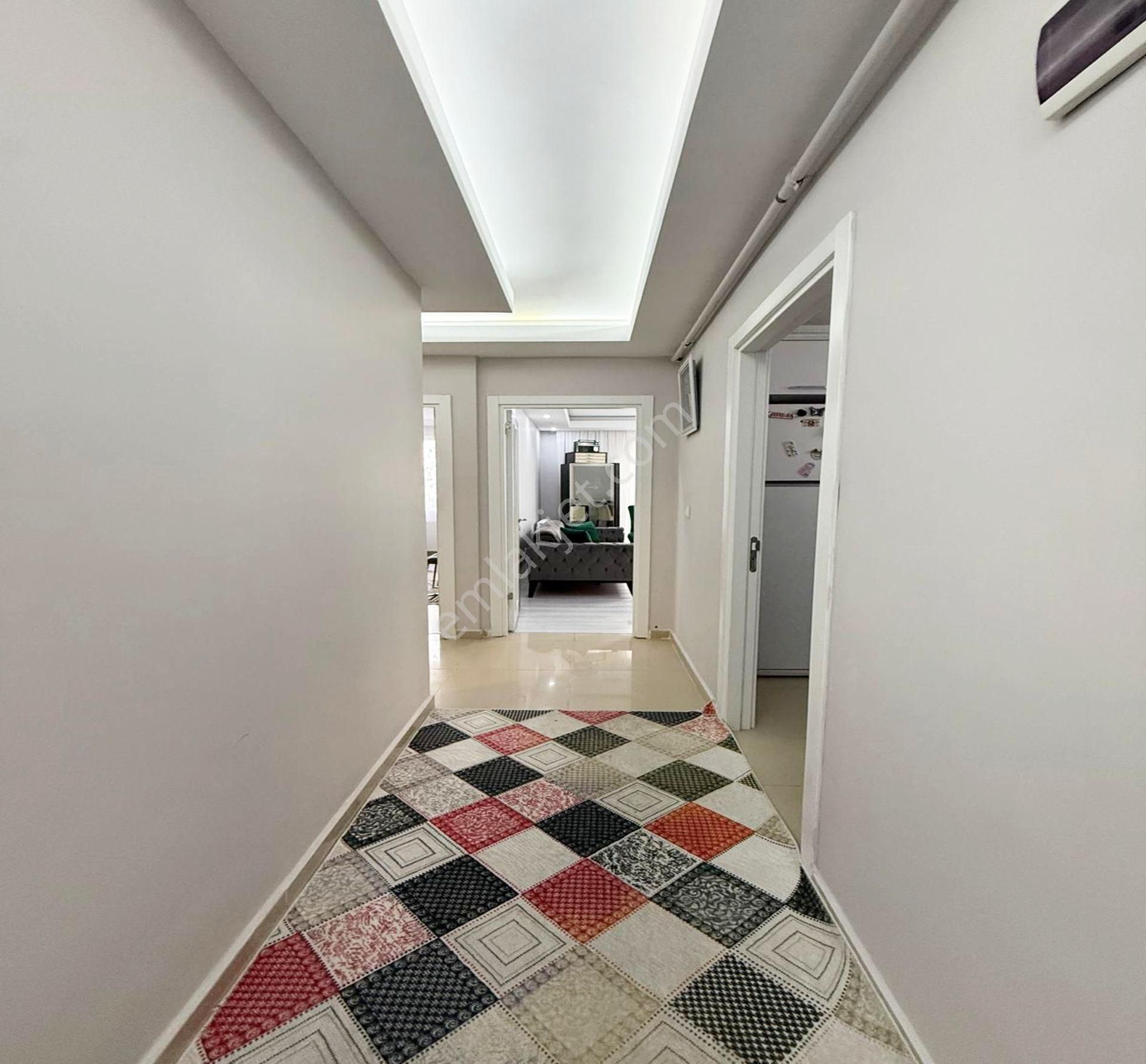 West Marina'ya Yakın Konumda Kaçırılmıyacak Fiyatta Geniş 3+1 Satılık !! - Görsel 11