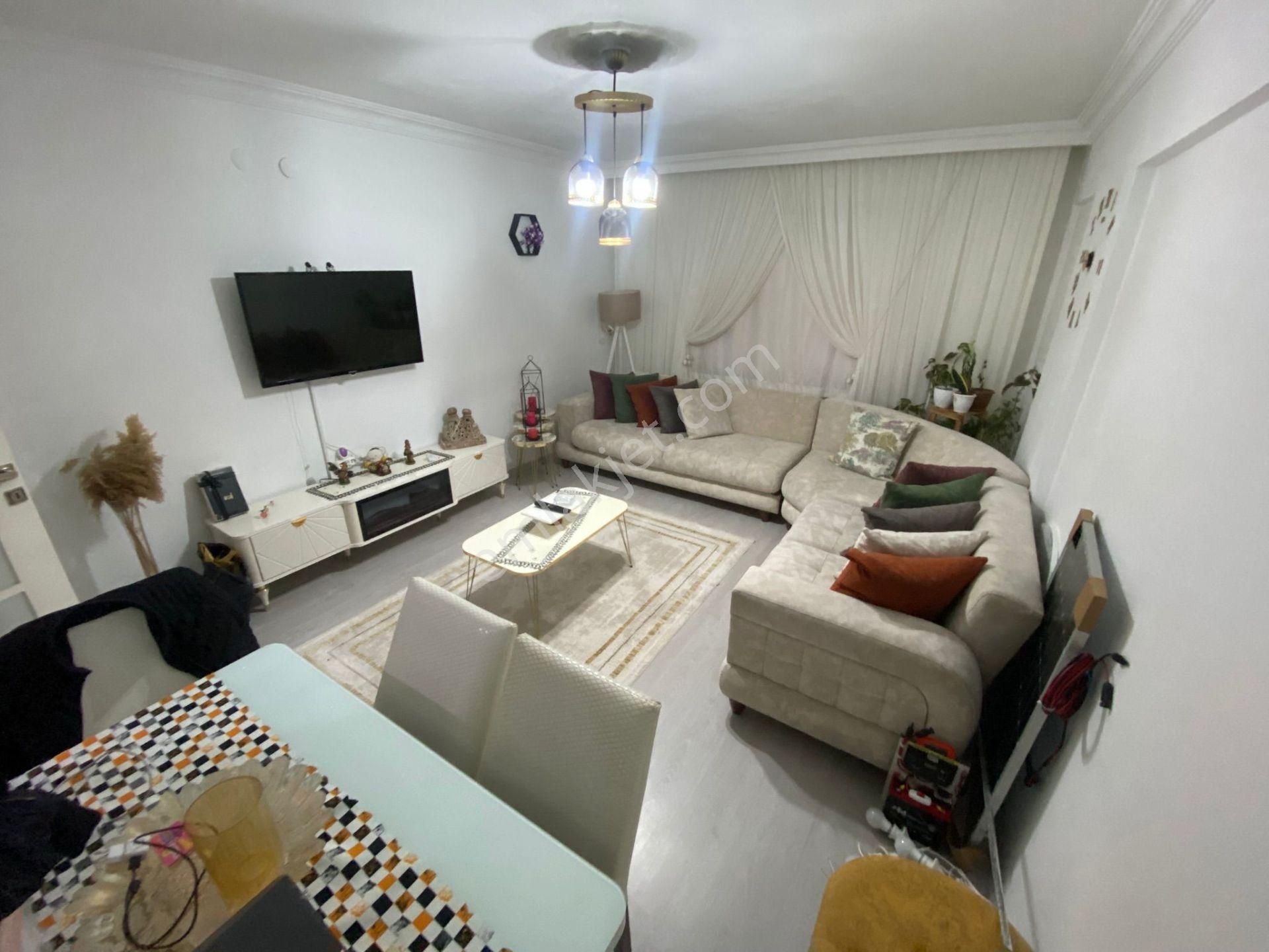 Sincan Ahievran'da Cadde Üzeri Ön Cephe Arakatta Emsalsiz Asansörlü Daire - Görsel 8