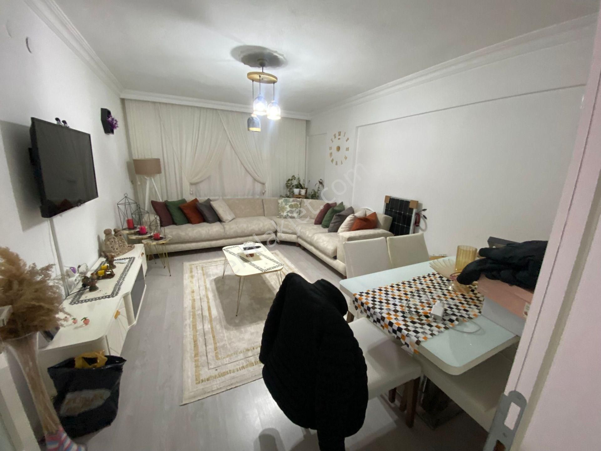 Sincan Ahievran'da Cadde Üzeri Ön Cephe Arakatta Emsalsiz Asansörlü Daire - Görsel 18