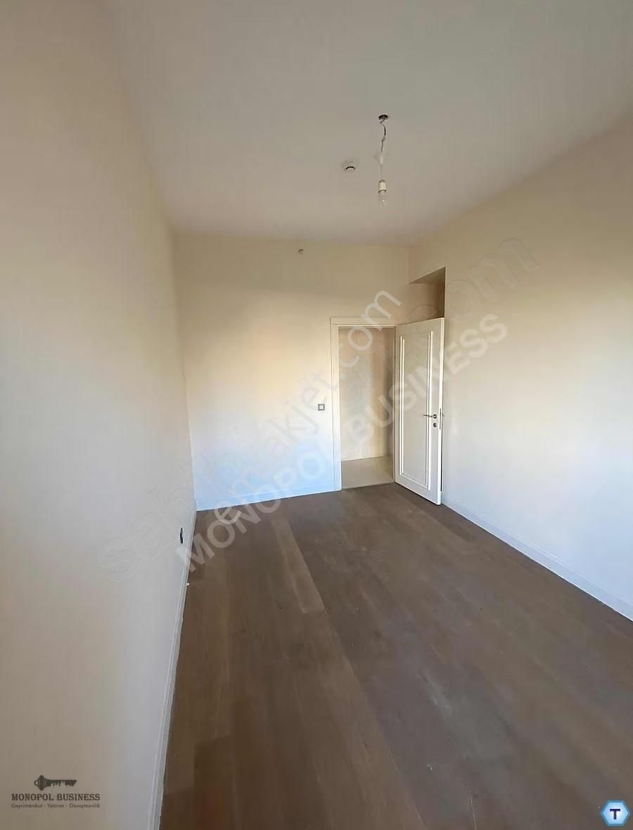 Via Port Venezia'da 3+1, 120m² Kiralık Daire - Görsel 3