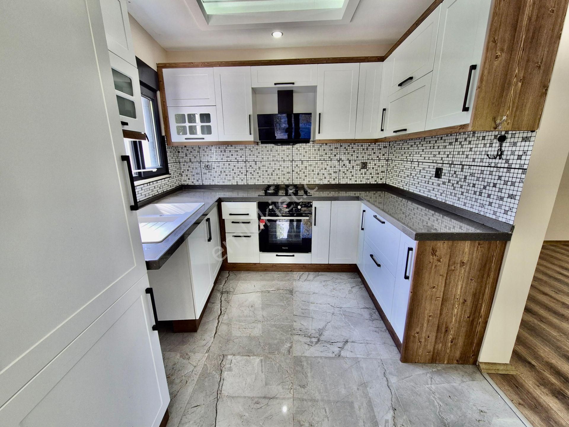 ▓karabuluttan▓akçay'ın En Prestijli Noktasında & Lüx Sıfır 4+1 Satılık Villa - Görsel 10