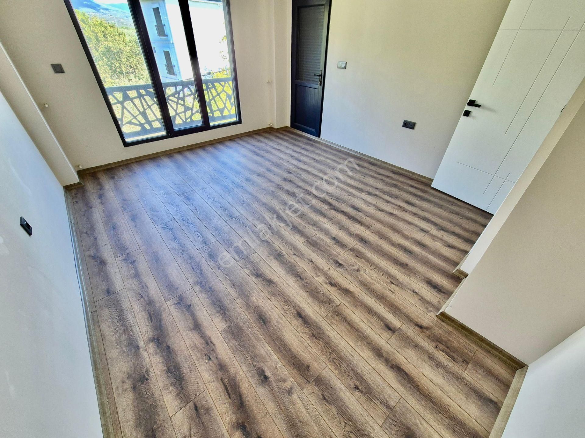 ▓karabuluttan▓akçay'ın En Prestijli Noktasında & Lüx Sıfır 4+1 Satılık Villa - Görsel 5