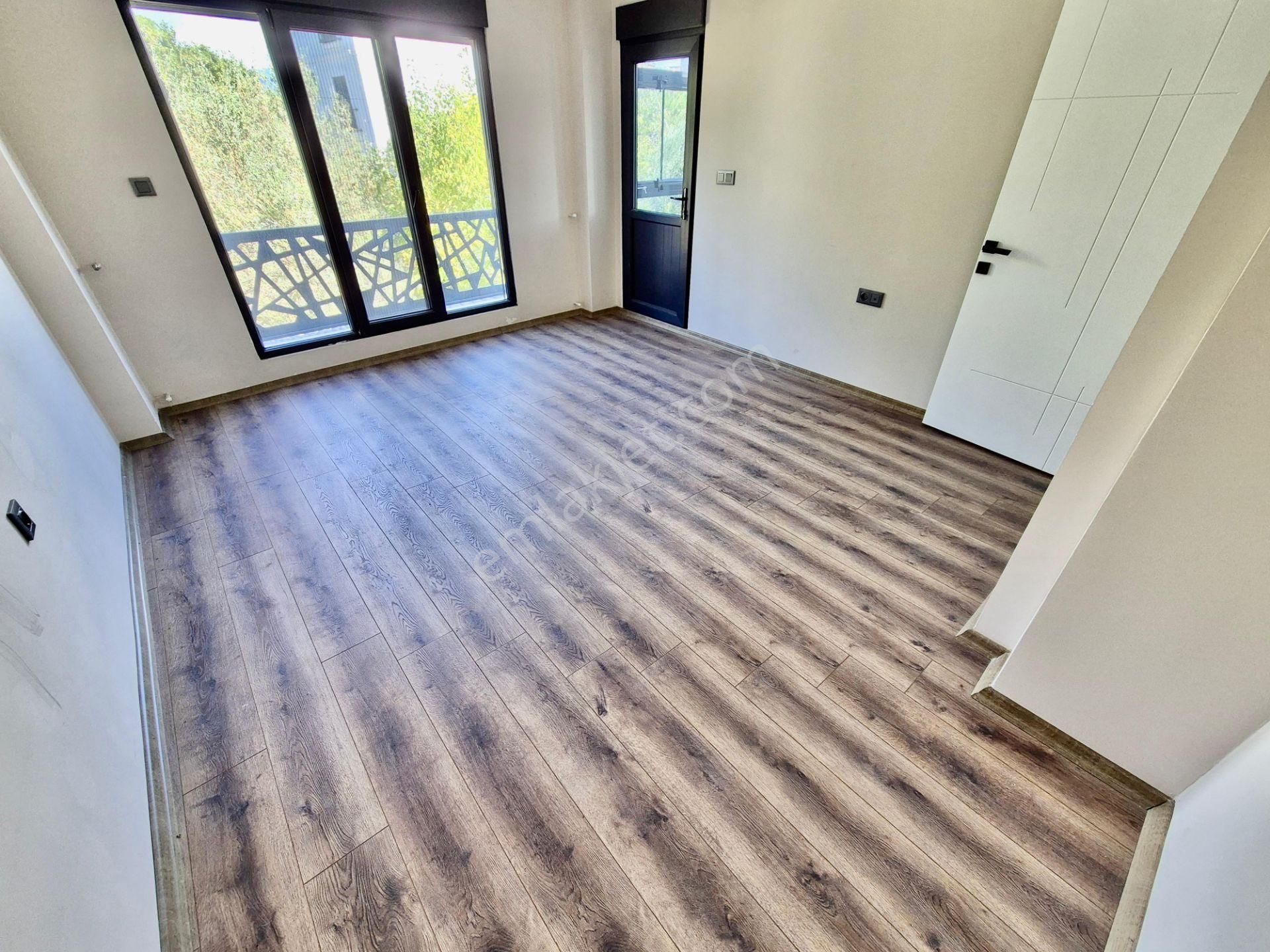 ▓karabuluttan▓akçay'ın En Prestijli Noktasında & Lüx Sıfır 4+1 Satılık Villa - Görsel 22