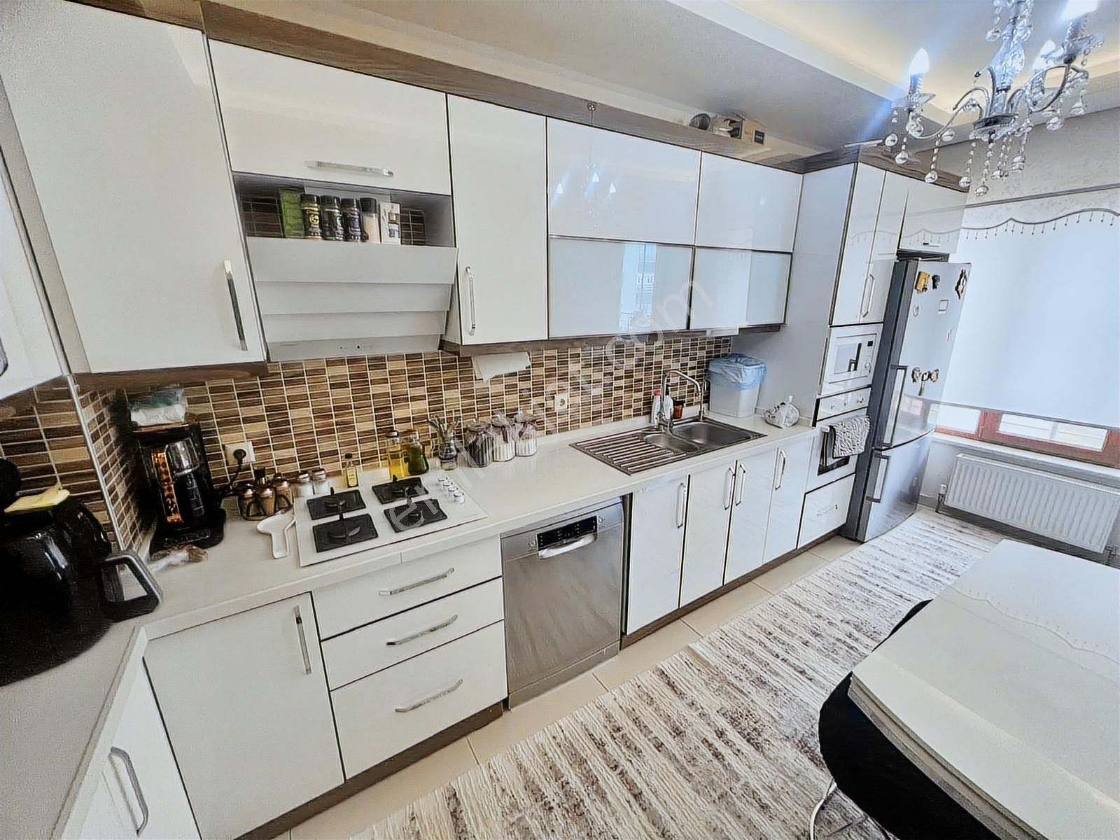 Ayyıldız'da 6 Dönüm Arazi Üzerinde Sitede 3+1 Ultra Lüks Daire - Görsel 2