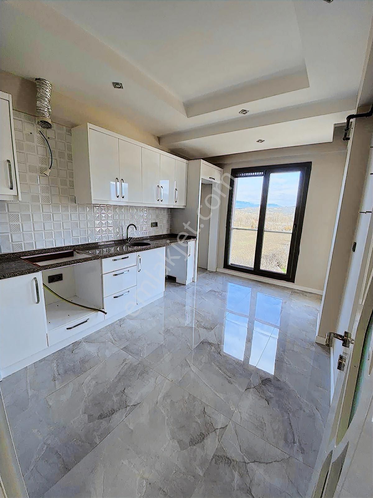 Bağbaşı Eskiyol Yakını 2+1 105m2 Arakat Manzaralı Fırsat Daire - Görsel 4