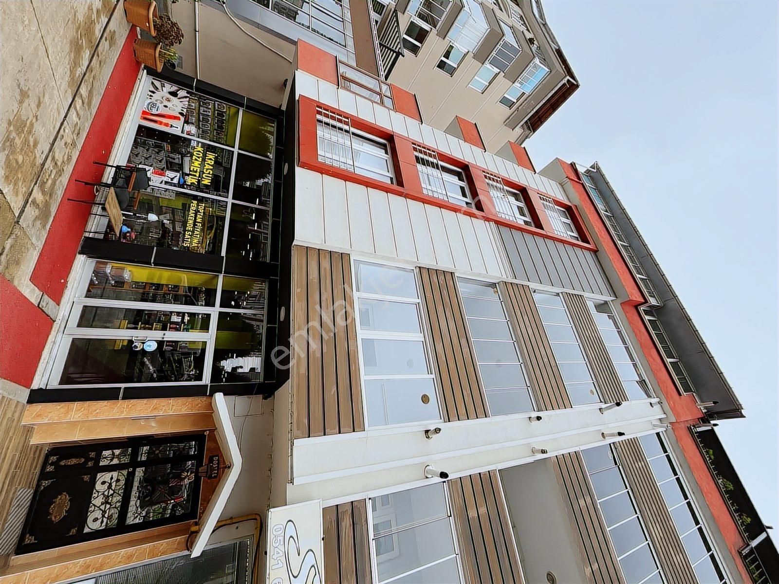 Mimarsinan' Da Geniş Kullanımlı Alt Üst Ayrı Girişli Dubleks