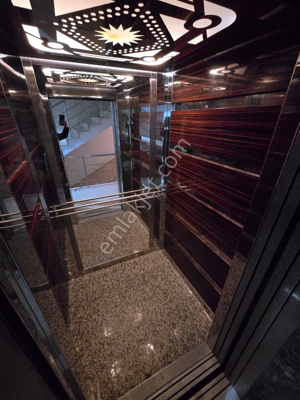 Sincan Pınarbaşı Mah.'de Satılık 3+1 Asansörlü 3+1 Genç Daire - Görsel 23