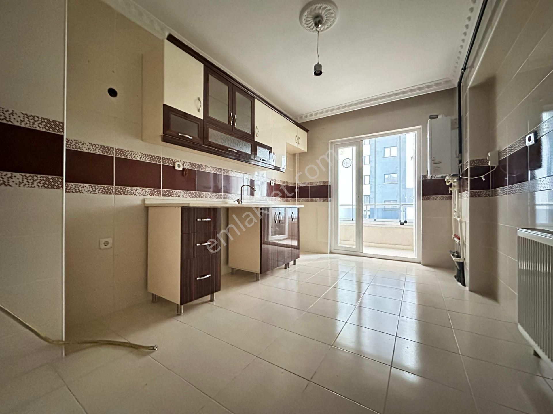 Pursaklar Mehmet Zengin Emlak'tan Fatih Mah. Çift Banyolu 2.kat 3+1 Yapılı Daire - Görsel 4