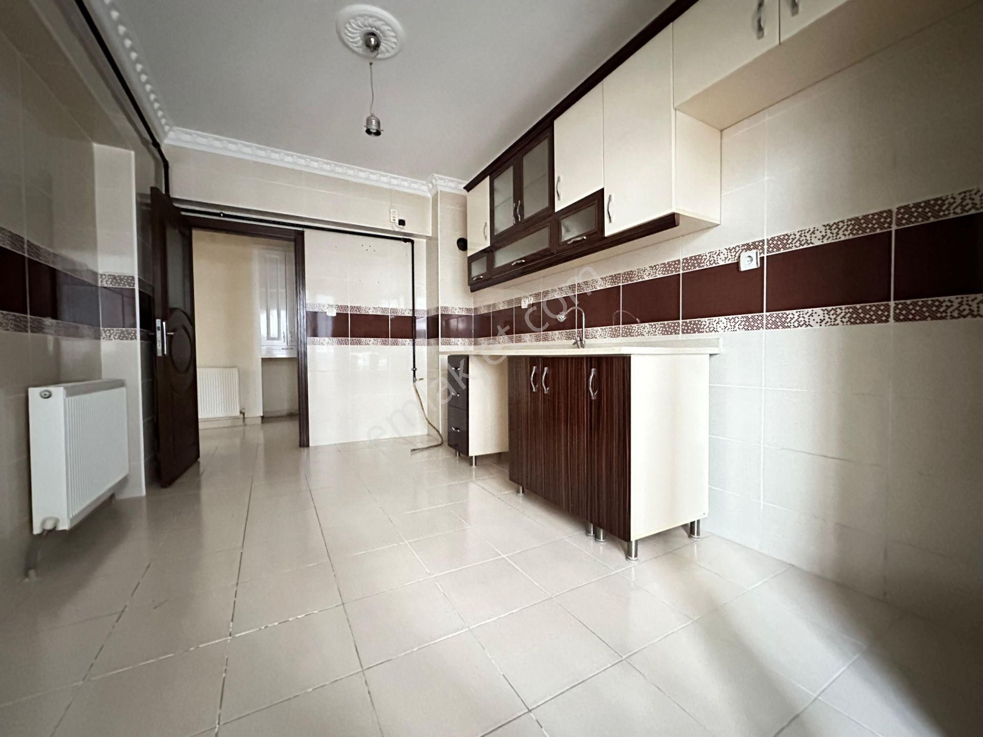 Pursaklar Mehmet Zengin Emlak'tan Fatih Mah. Çift Banyolu 2.kat 3+1 Yapılı Daire - Görsel 7