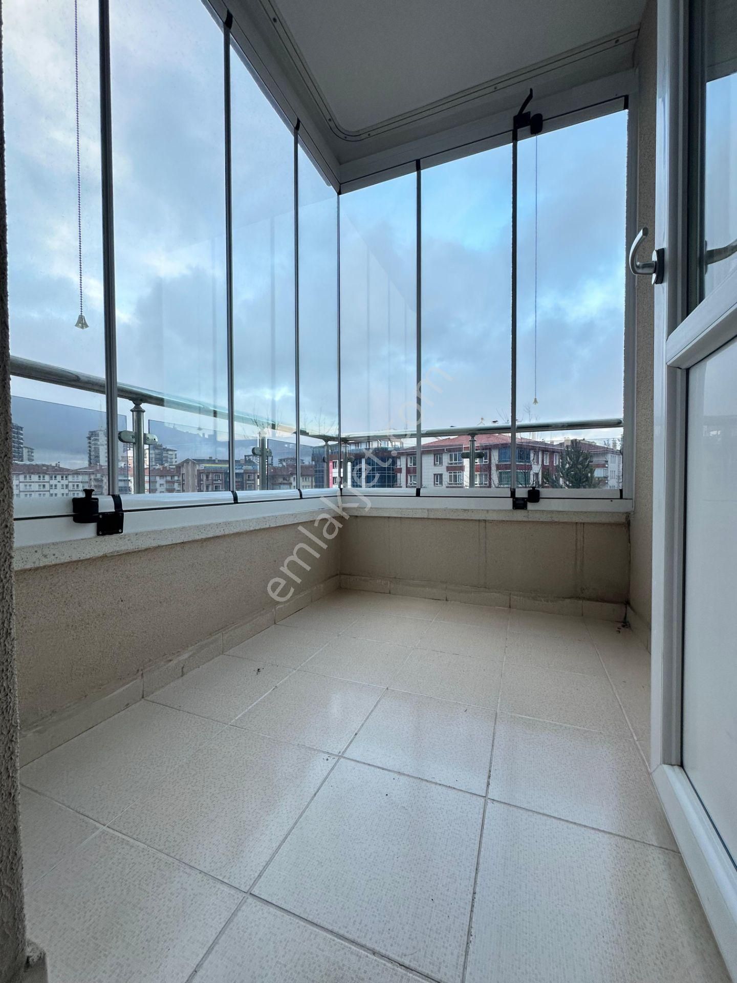 Pursaklar Mehmet Zengin Emlak'tan Fatih Mah. Çift Banyolu 2.kat 3+1 Yapılı Daire - Görsel 40