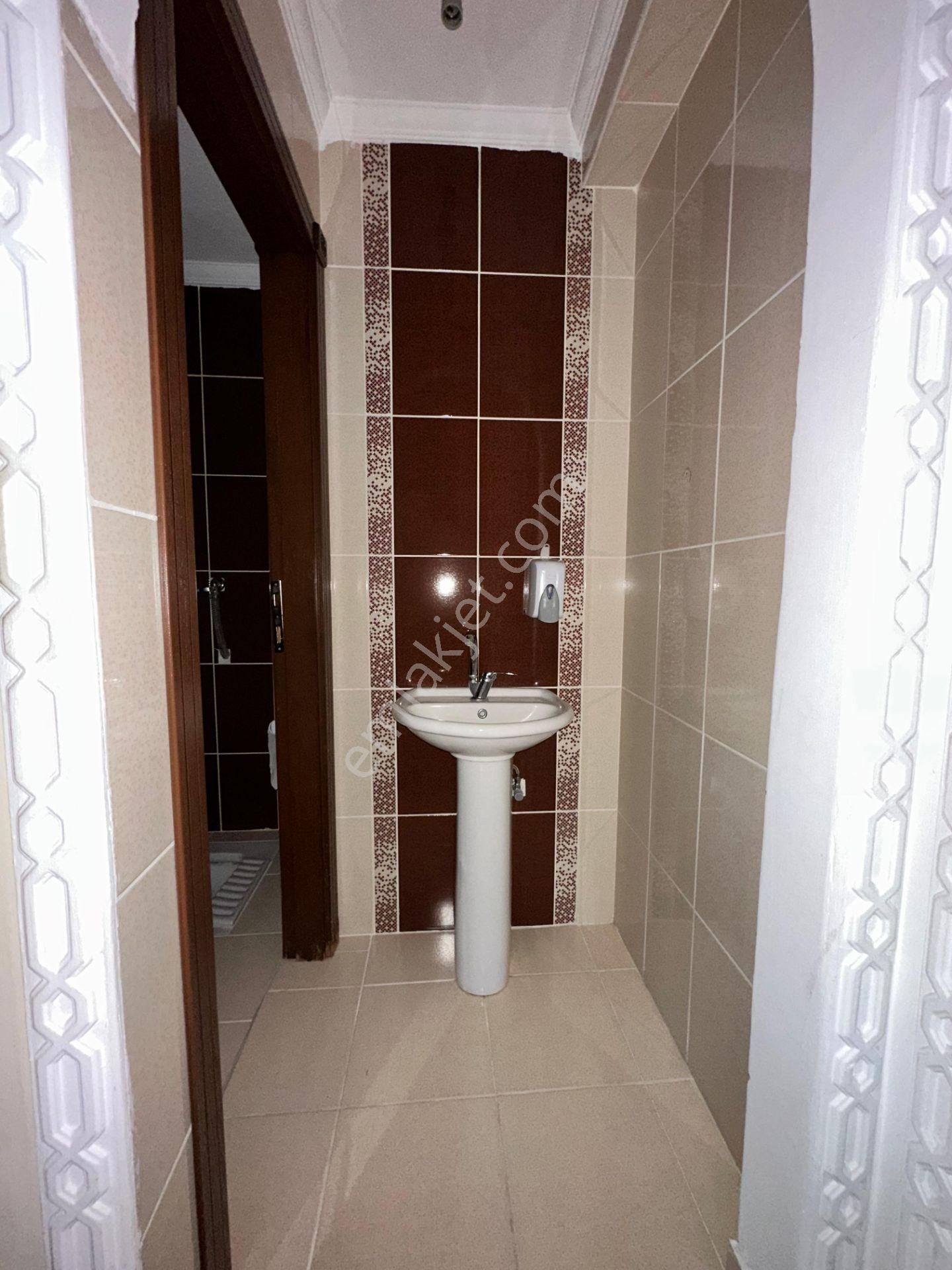 Pursaklar Mehmet Zengin Emlak'tan Fatih Mah. Çift Banyolu 2.kat 3+1 Yapılı Daire - Görsel 31