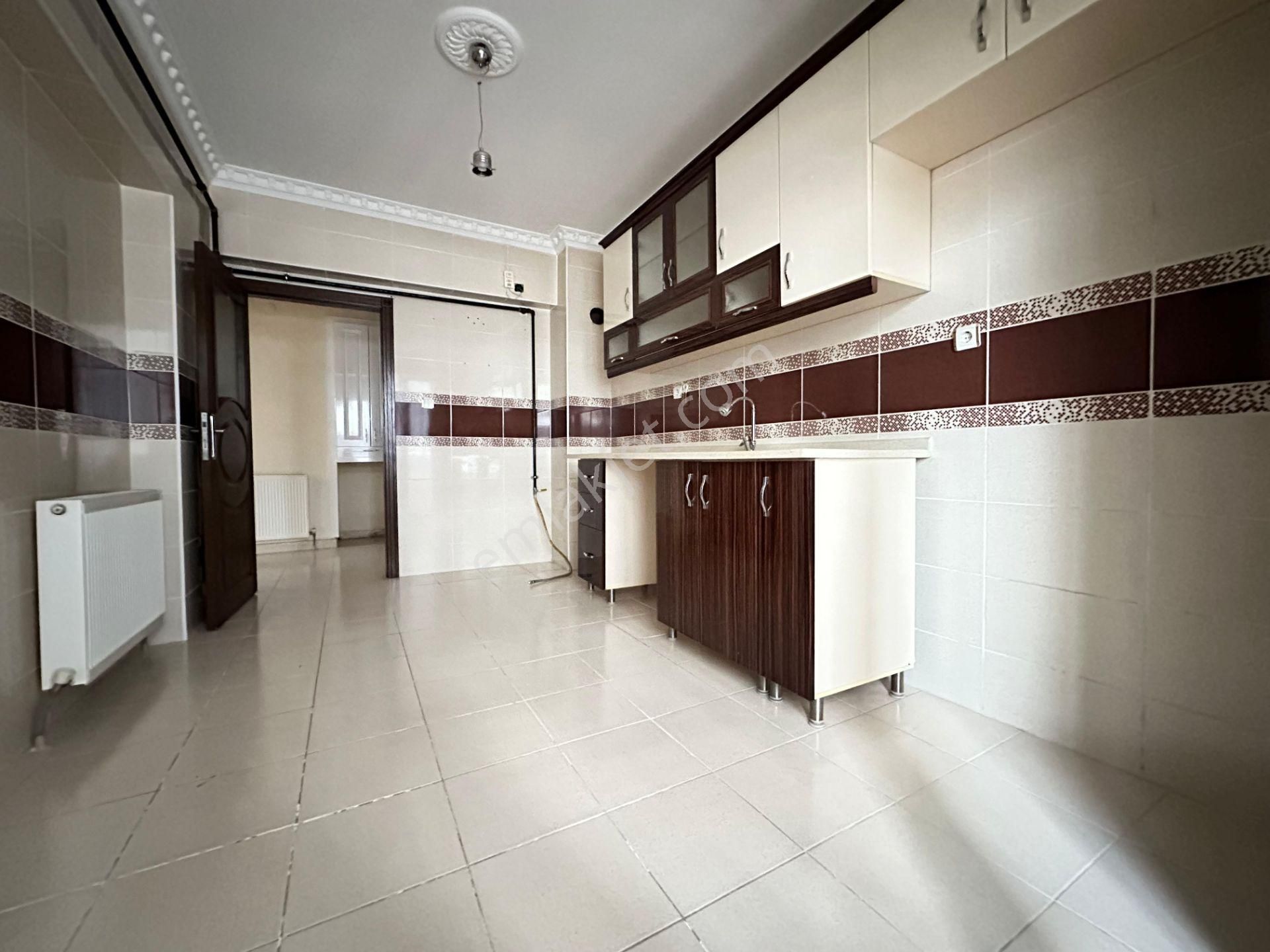 Pursaklar Mehmet Zengin Emlak'tan Fatih Mah. Çift Banyolu 2.kat 3+1 Yapılı Daire - Görsel 6