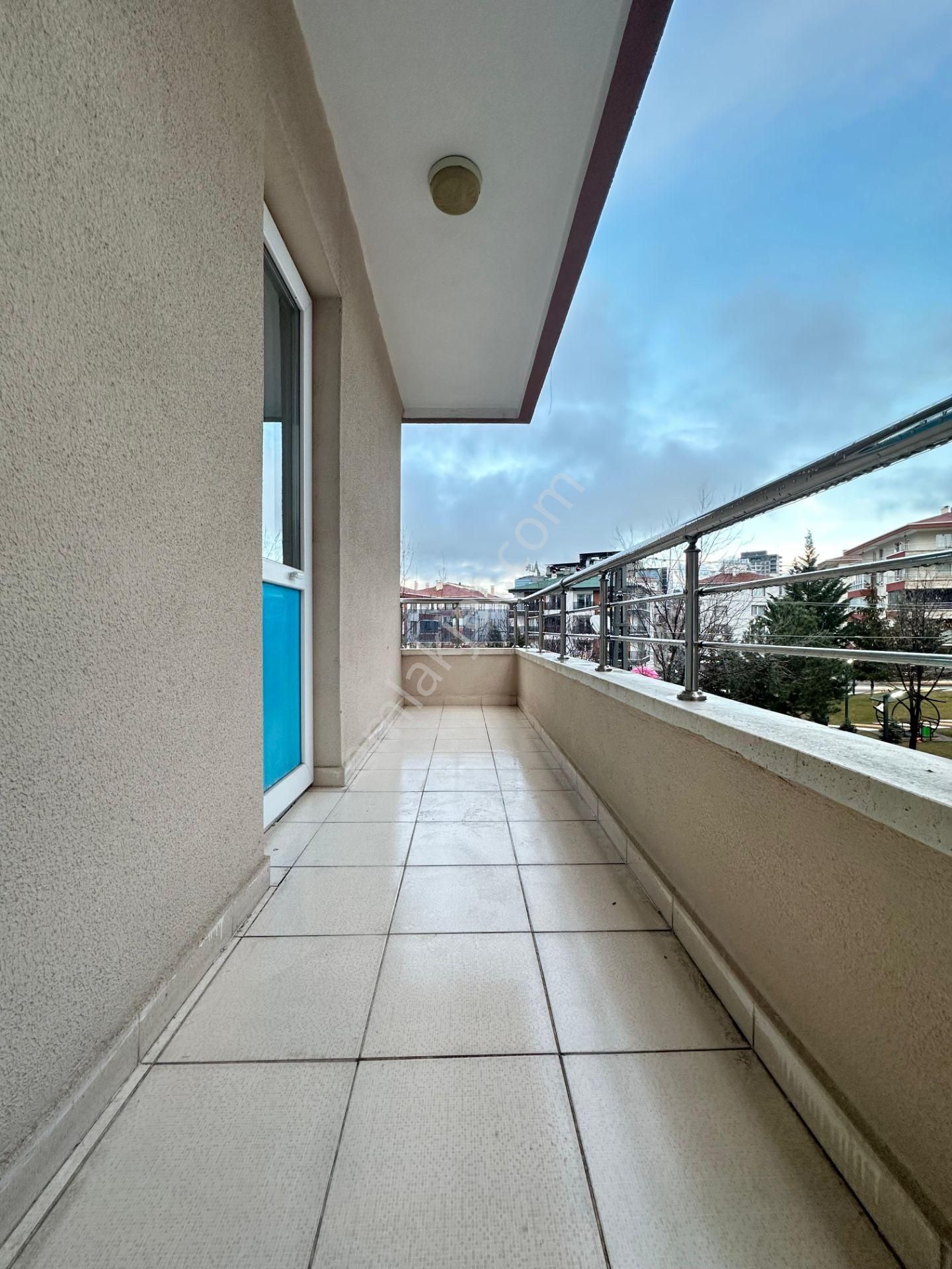 Pursaklar Mehmet Zengin Emlak'tan Fatih Mah. Çift Banyolu 2.kat 3+1 Yapılı Daire - Görsel 34