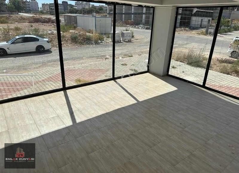 Aydoğmuş Da 3 Katlı Asma Katlı Köşe Başı Acil Kiralık Dükkan - Görsel 6