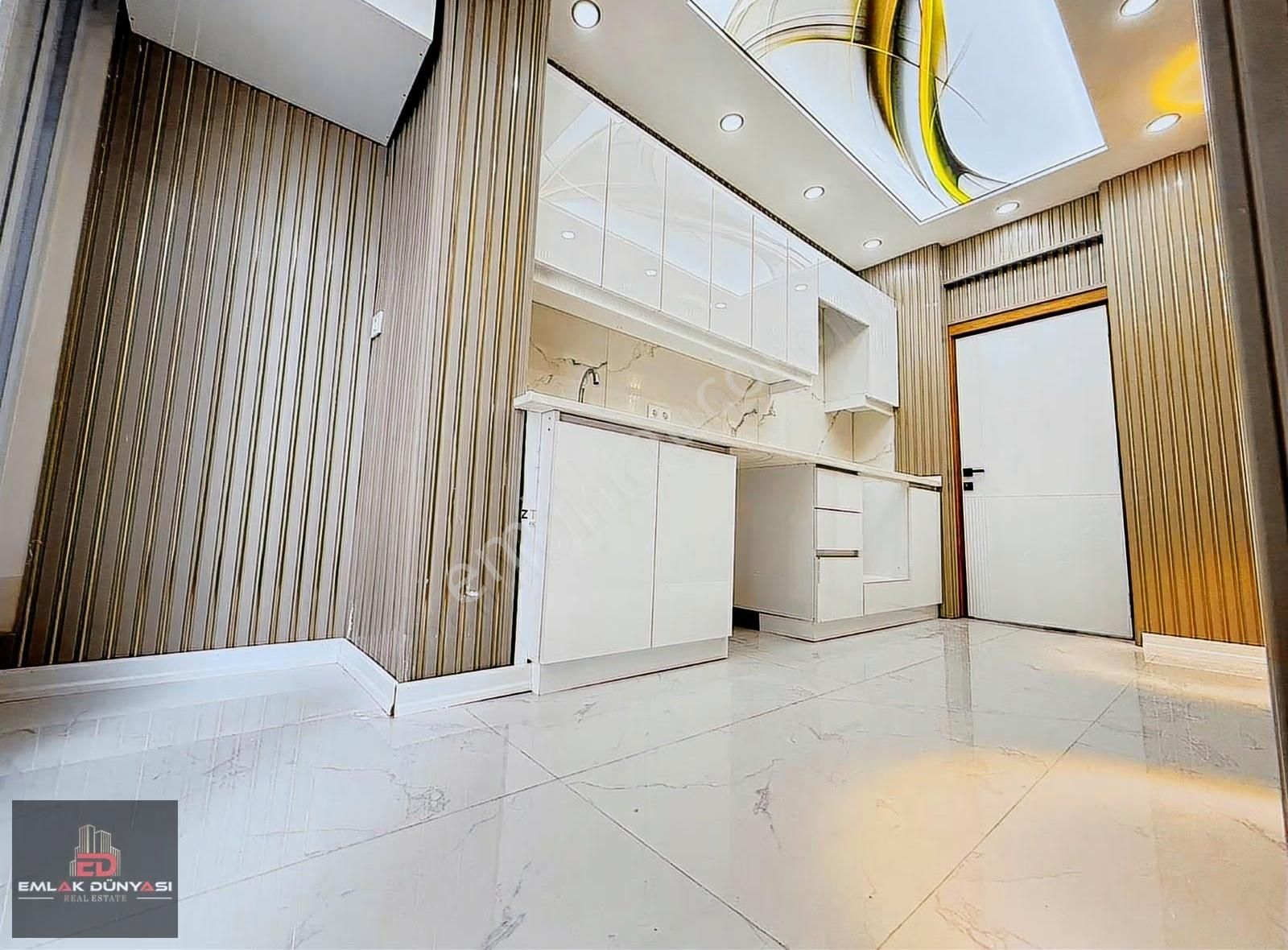 Özgürlük Mah.ofm Hastane Dibi Asansörlü Önü Açık2+1 Ayrı M.daire