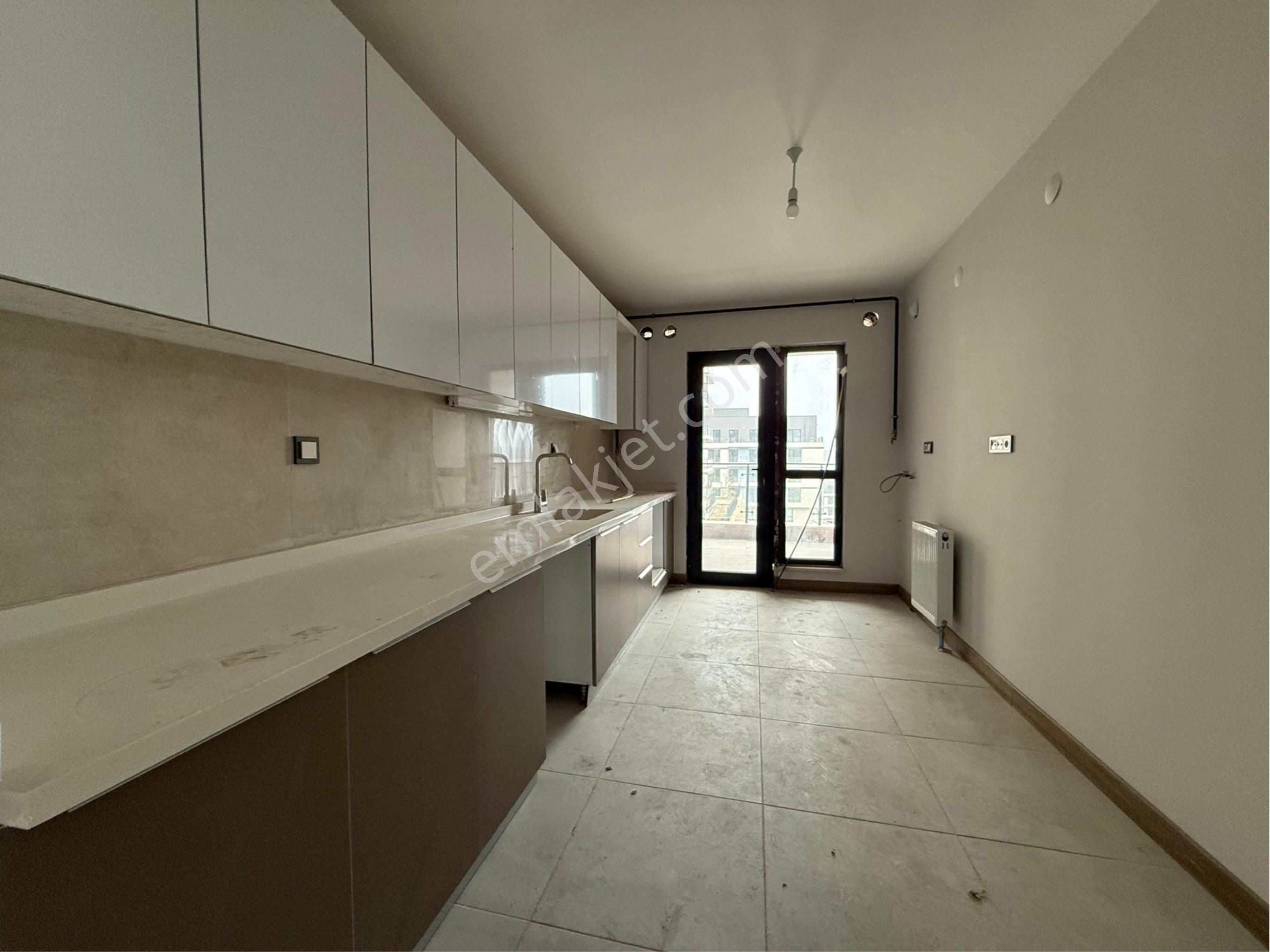 Adnan Menderes Blv Üzeri Tokilerde 3+1 K.mutfak Ç.banyo+kiler - Görsel 2