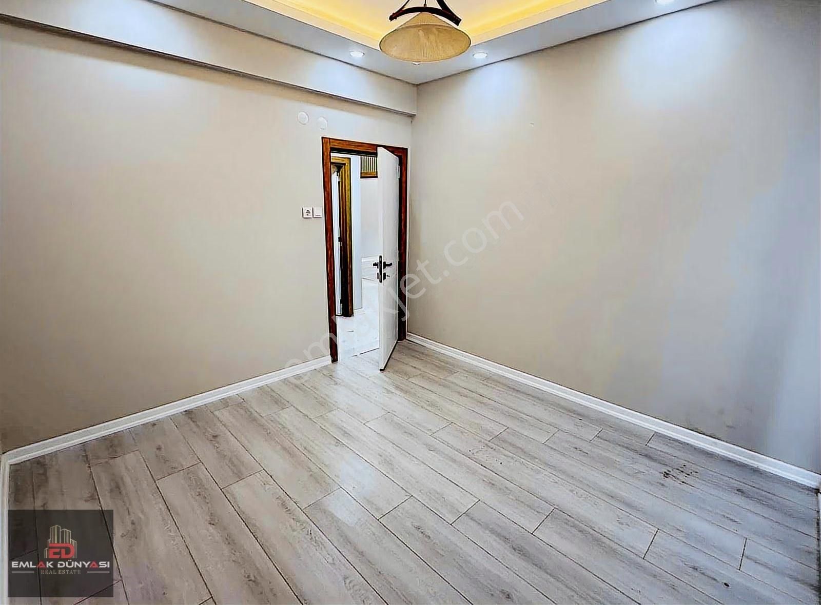 Özgürlük Mahallesi Arakat Tadilatlı 2+1 Satılık Daire - Görsel 29