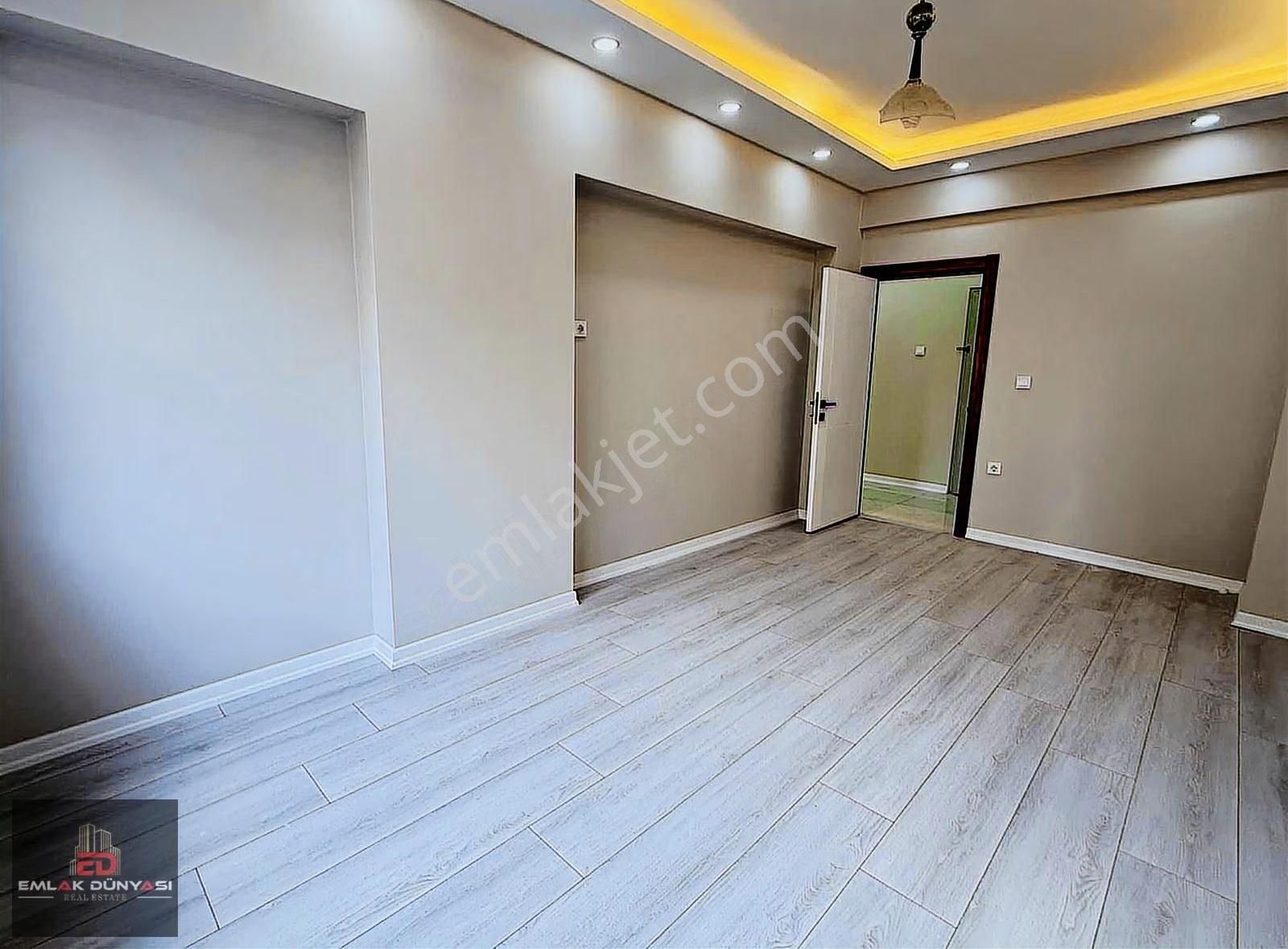 Özgürlük Mahallesi Arakat Tadilatlı 2+1 Satılık Daire - Görsel 3