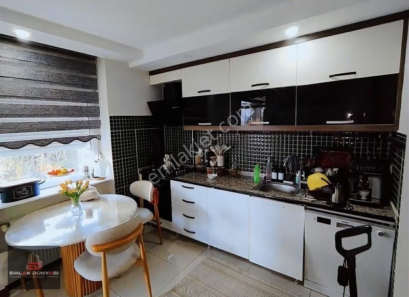 Yüzme H. Site İçi Geniş 2+1 Arakat