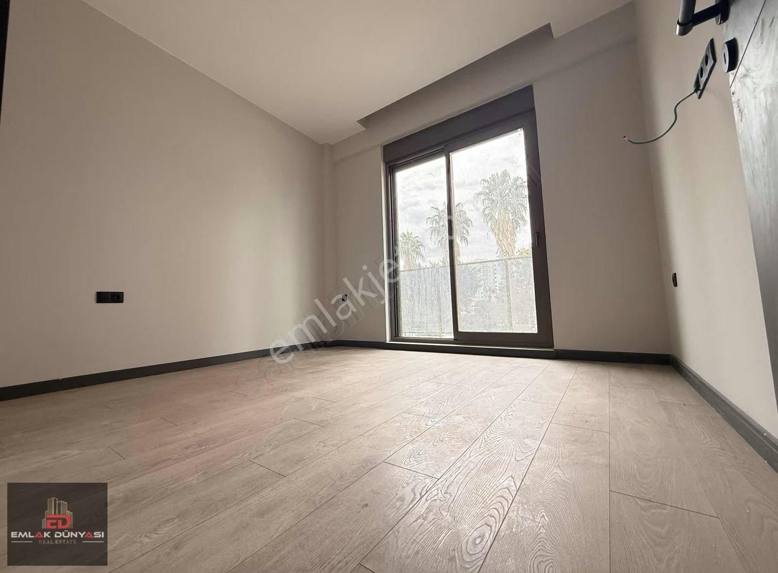 Altıntaş Mah. Teraslı Özel Havuzlu Satılık 1+1 Arakat Lüks Daire - Görsel 5