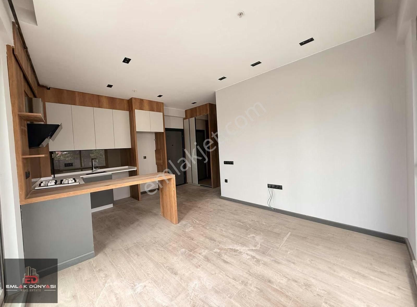 Altıntaş Mah. Teraslı Özel Havuzlu Satılık 1+1 Arakat Lüks Daire - Görsel 30