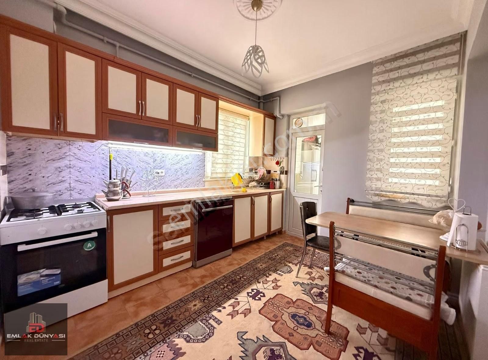 Yenigün Mah.salı Pazarı Dibi Doğalgazlı Yüksek G.2+1 110m2 Daire - Görsel 9