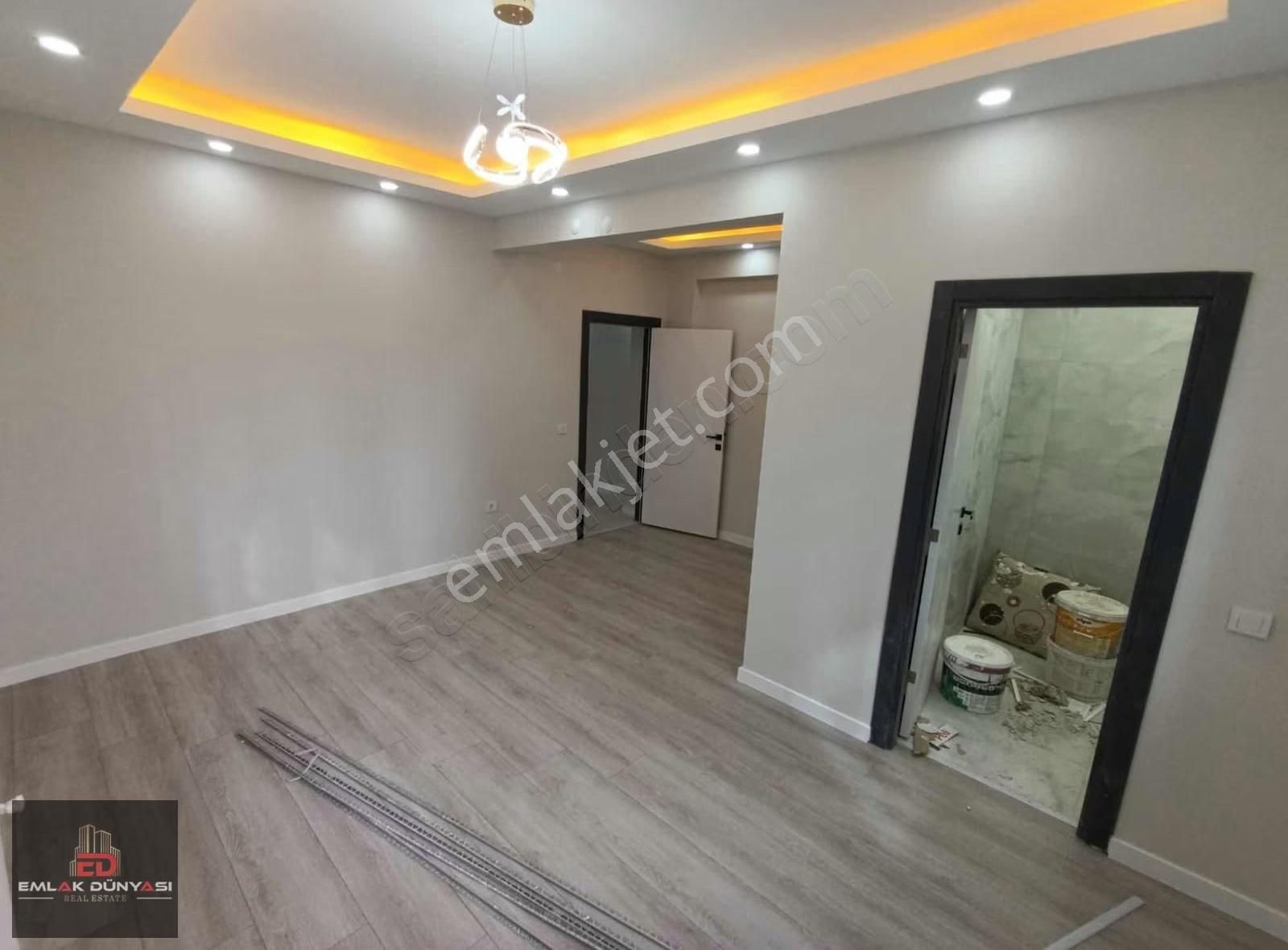 Yenigün'de Cadde Üzerinde Ebeveyn Banyolu 3+1 Ara Kat Yapılı - Görsel 11