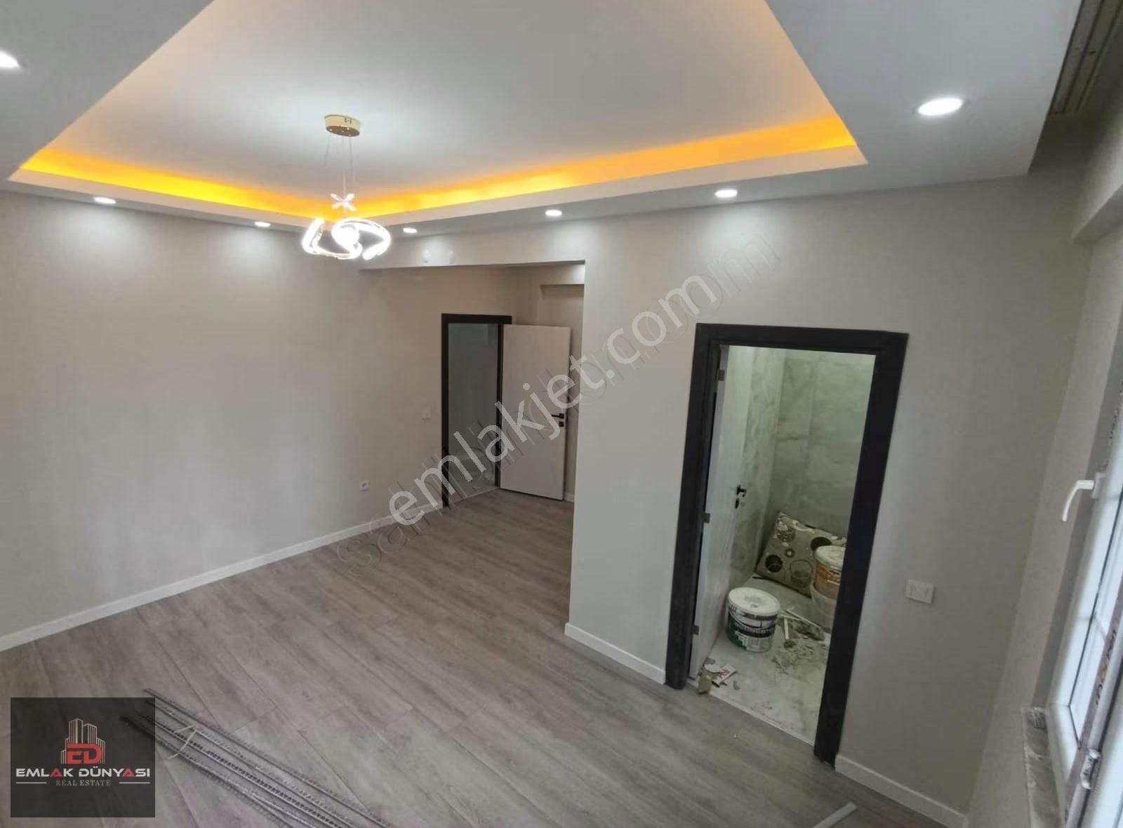 Yenigün'de Cadde Üzerinde Ebeveyn Banyolu 3+1 Ara Kat Yapılı - Görsel 16