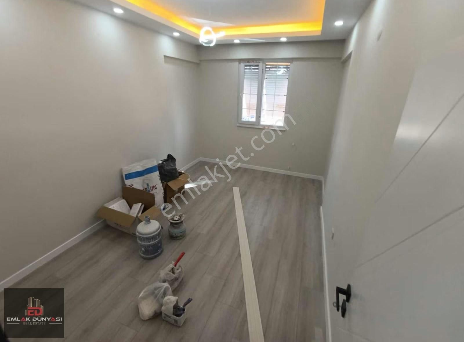 Yenigün'de Cadde Üzerinde Ebeveyn Banyolu 3+1 Ara Kat Yapılı - Görsel 8