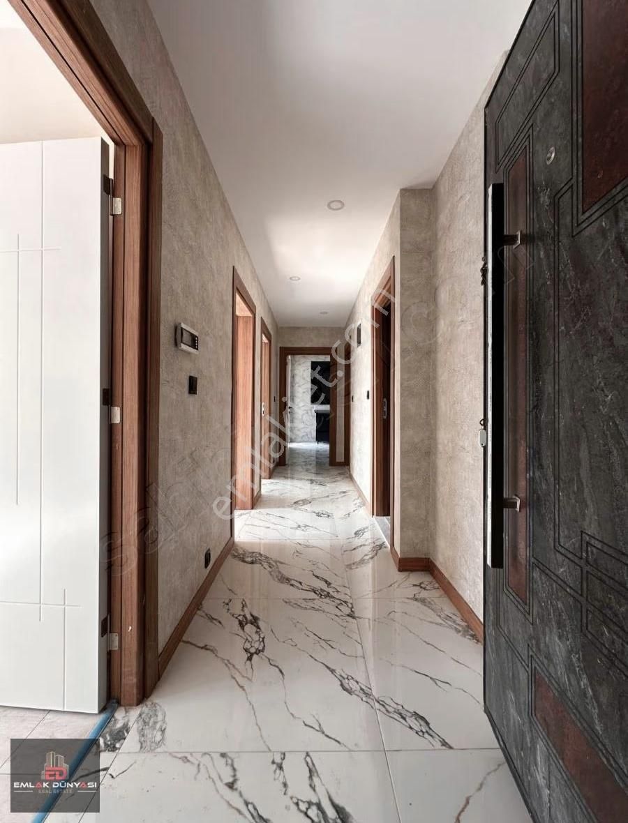 Aydoğmuşta Havuzlu Ayrı Mutfaklı Çocuk Parklı Lüks Satılık 2+1 - Görsel 13