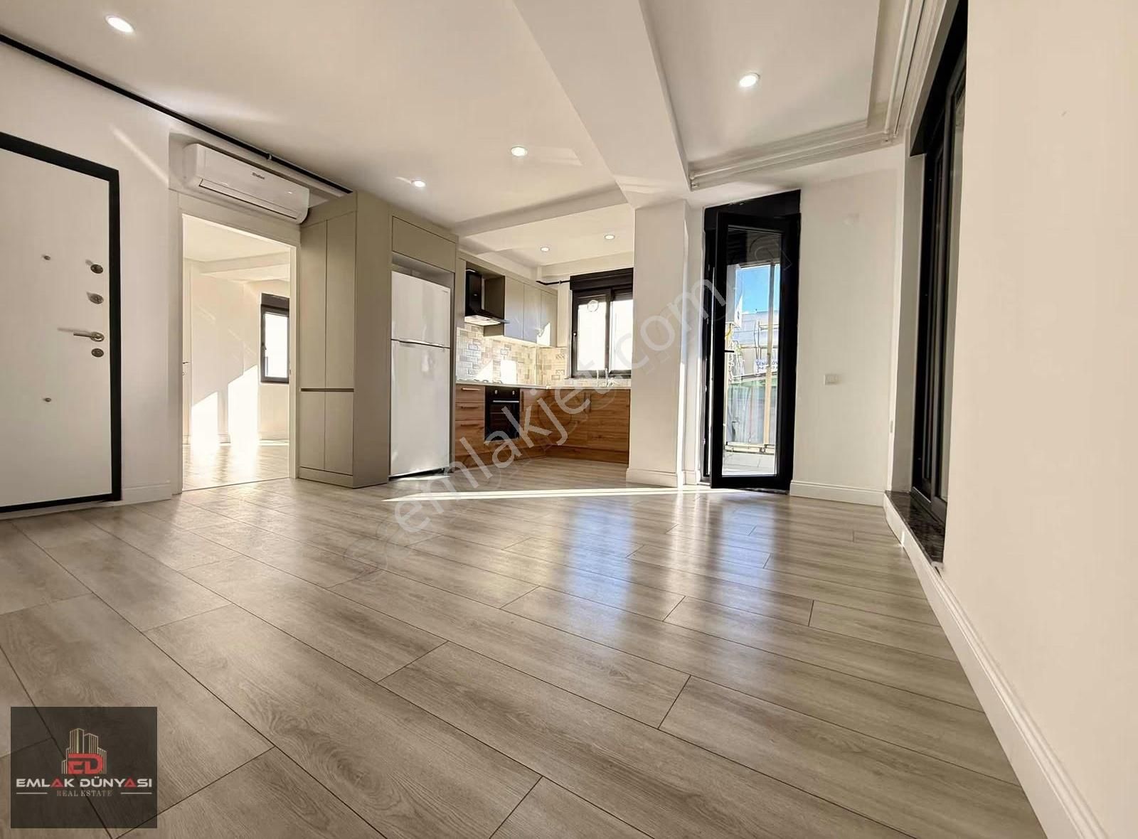 Tramway'a Yürüme Mesafesinde 1+1 Arakat Satılık Daire