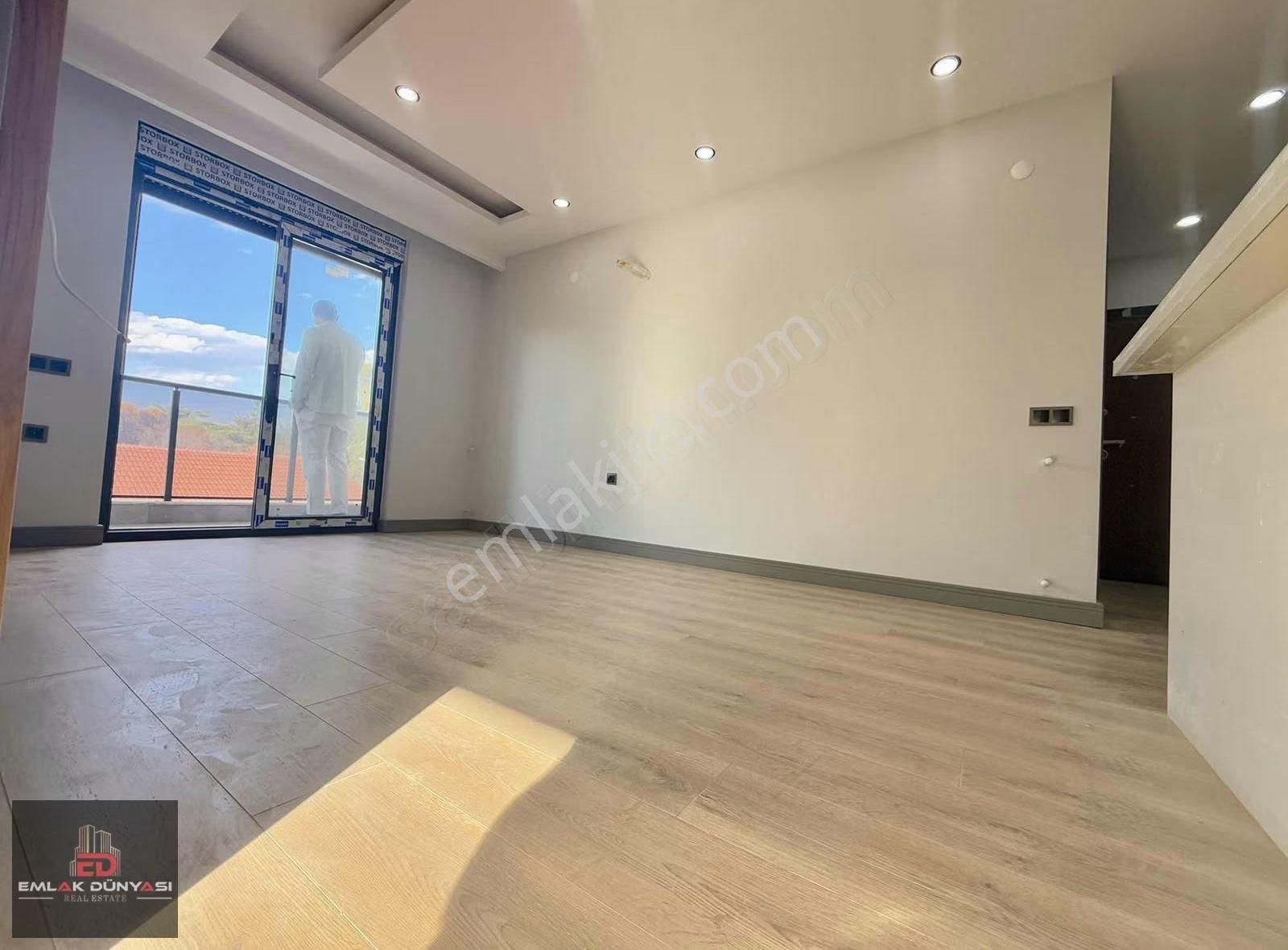 Üçgen Mahallesi Arakat 2+1 Daire - Görsel 12