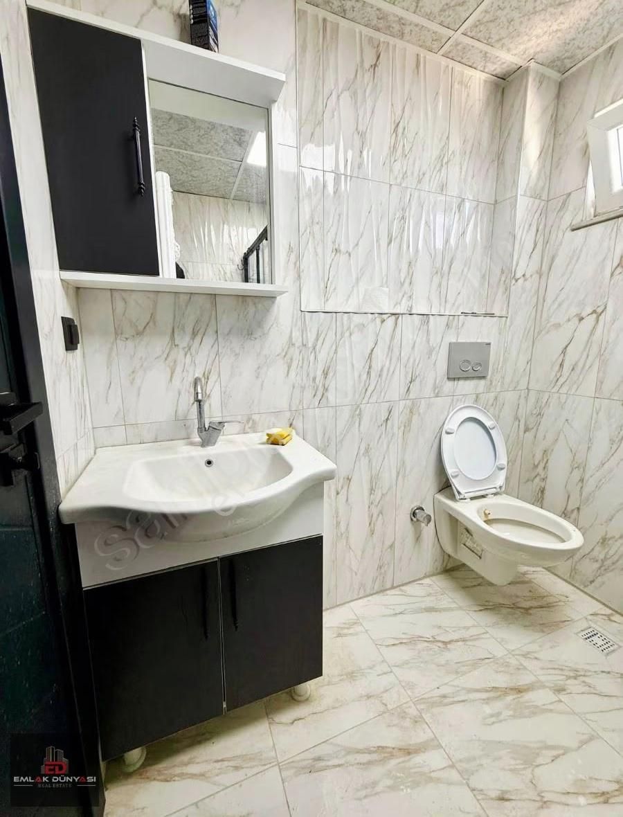 Aydoğmuşta Ferah Asansörlü Kapalı Mutfaklı Satılık 2+1 Daire - Görsel 8