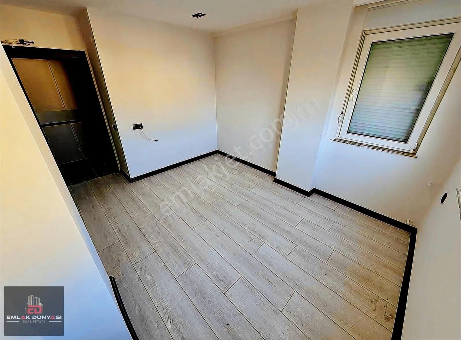 Aydoğmuşta Ferah Asansörlü Kapalı Mutfaklı Satılık 2+1 Daire - Görsel 22