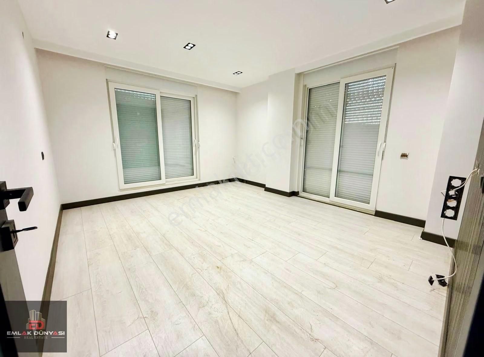 Aydoğmuşta Ferah Asansörlü Kapalı Mutfaklı Satılık 2+1 Daire - Görsel 11