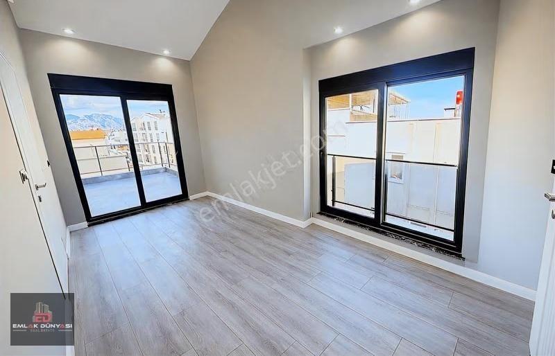 Çaybaşı Mah.burhanettin Onat Cad.dibi 5+1 Önü Açık Dubleks Daire - Görsel 17