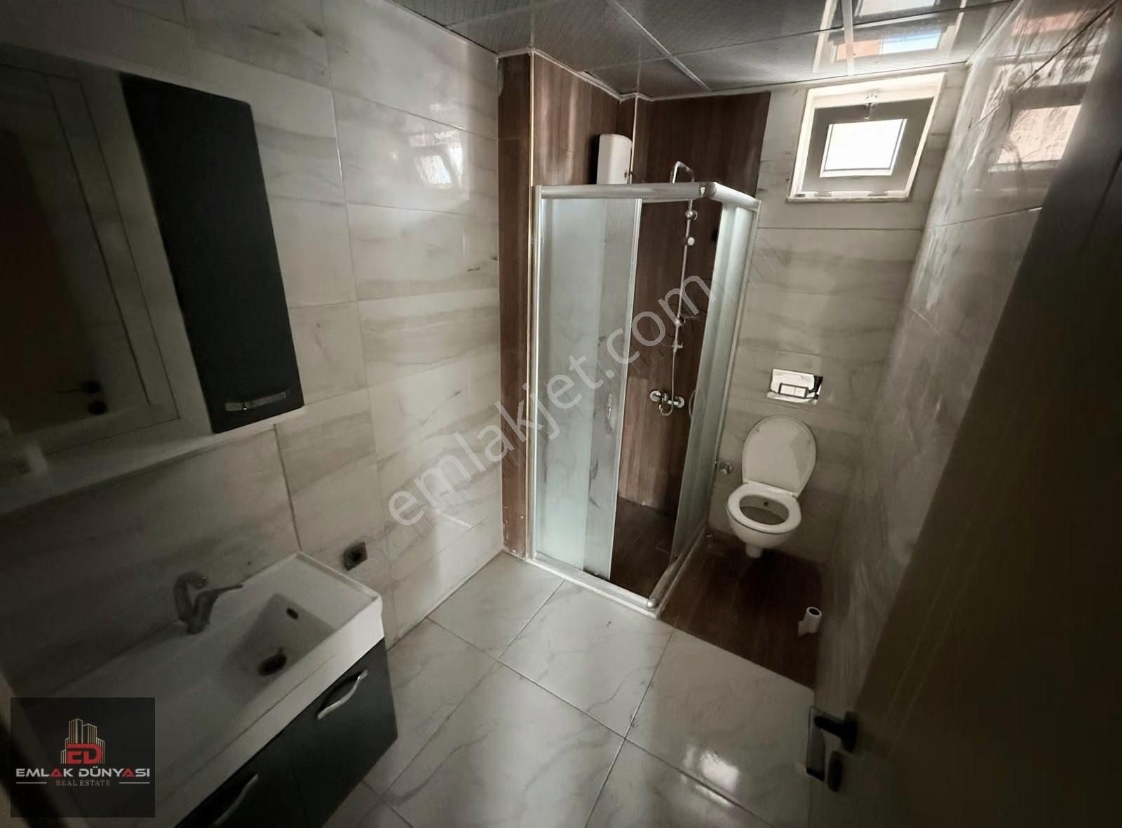 Aydoğmuşta Havuzlu Satılık Arakat 2+1 Sıfır Daire - Görsel 11