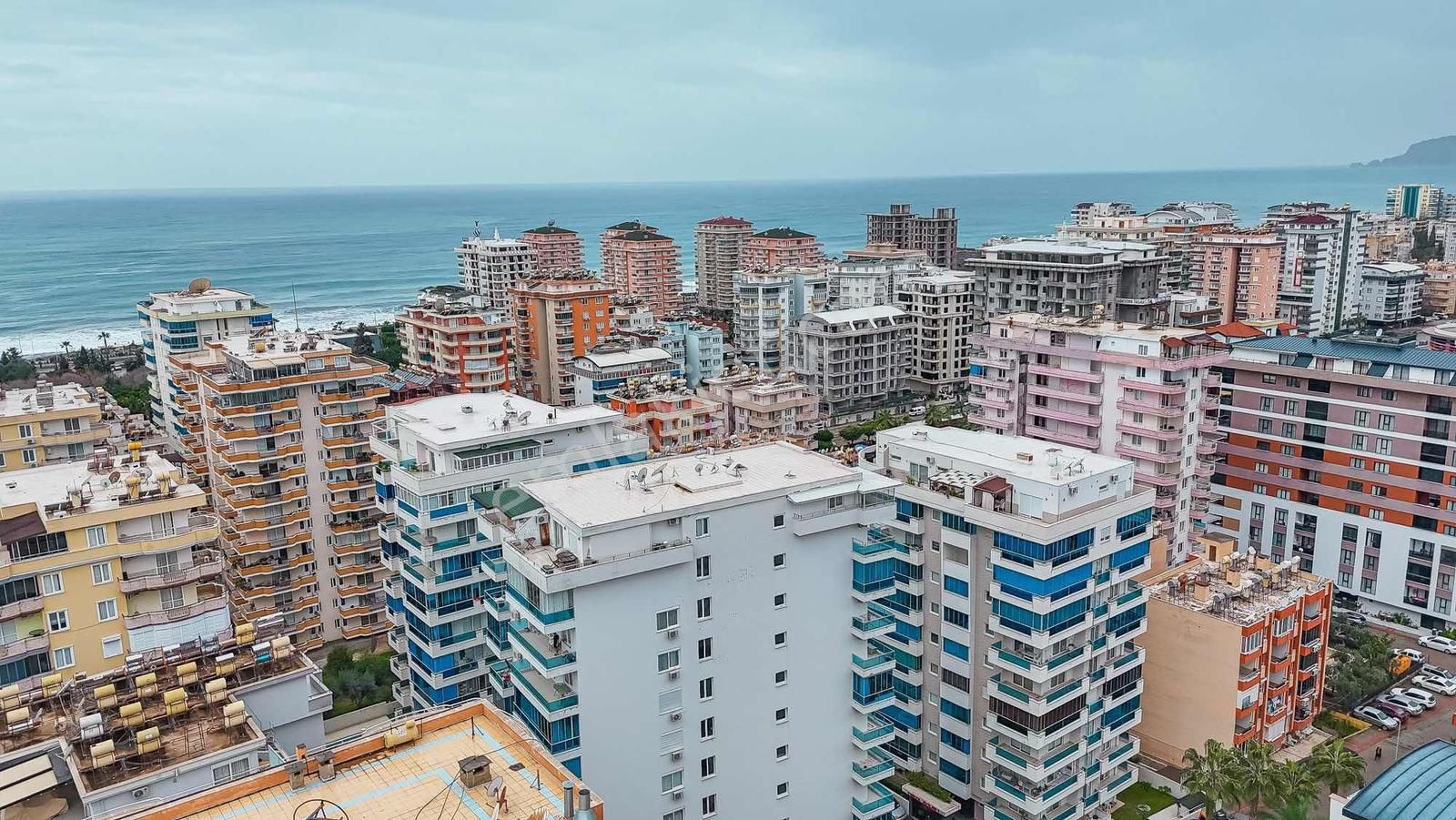 Alanya Mahmutlar'da 1+1 Full Eşyalı 70m² Satılık Daire - Görsel 2