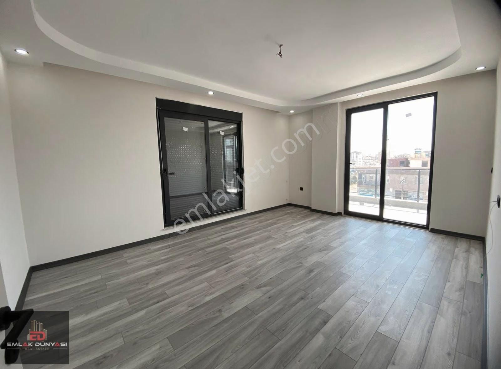 Aydoğmuşta Tramvay Dibi 145mt2 Ebeveyn Banyolu Lüx 3+1 - Görsel 14