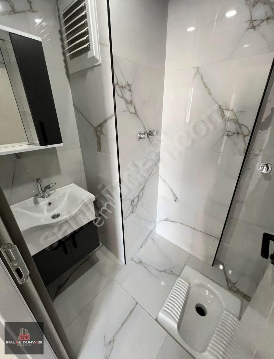 Aydoğmuşta Tramvay Dibi 145mt2 Ebeveyn Banyolu Lüx 3+1 - Görsel 6