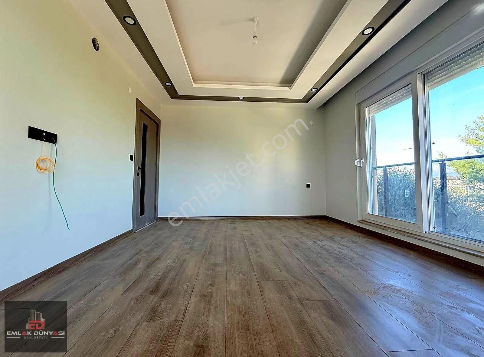 Aydoğmuşta Sıfır Satılık 3+1 140 Mt2 Geniş Arakat Daire - Görsel 16