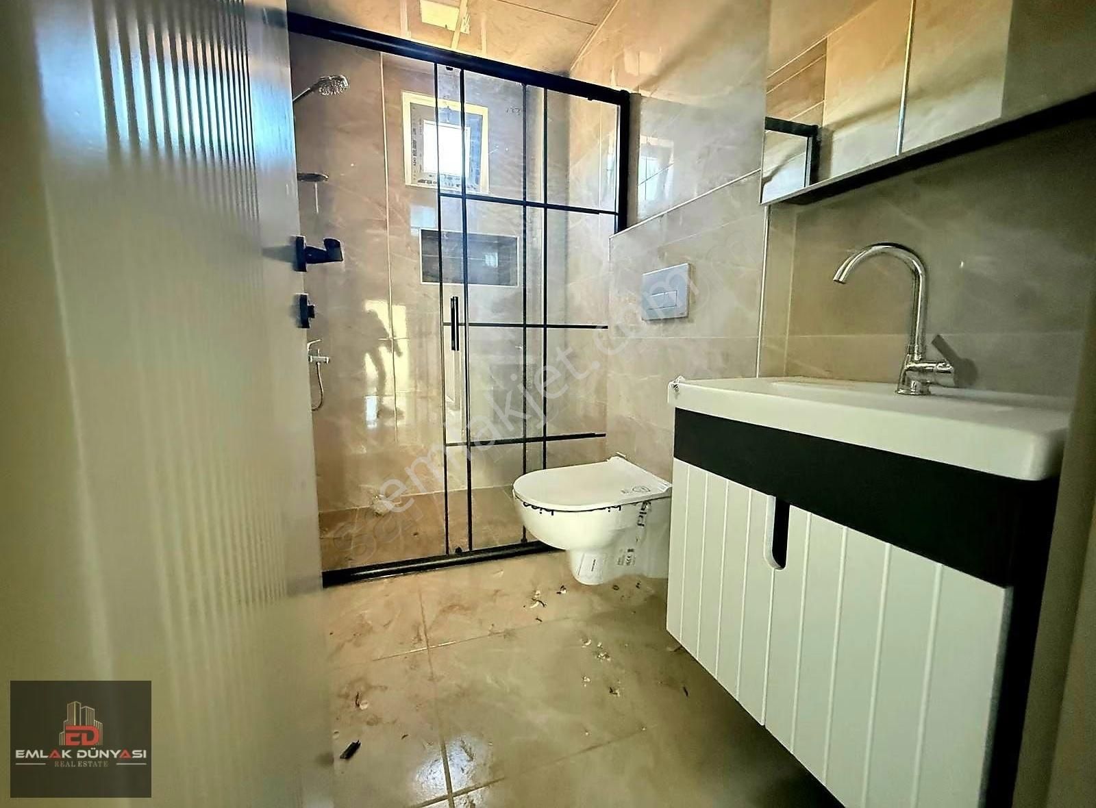 Aydoğmuşta Sıfır Satılık 3+1 140 Mt2 Geniş Arakat Daire - Görsel 4