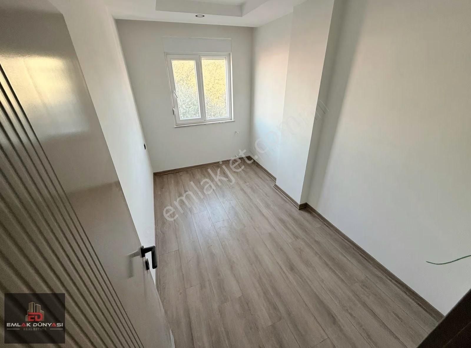 Aydoğmuşta Sıfır Satılık 3+1 140 Mt2 Geniş Arakat Daire - Görsel 9