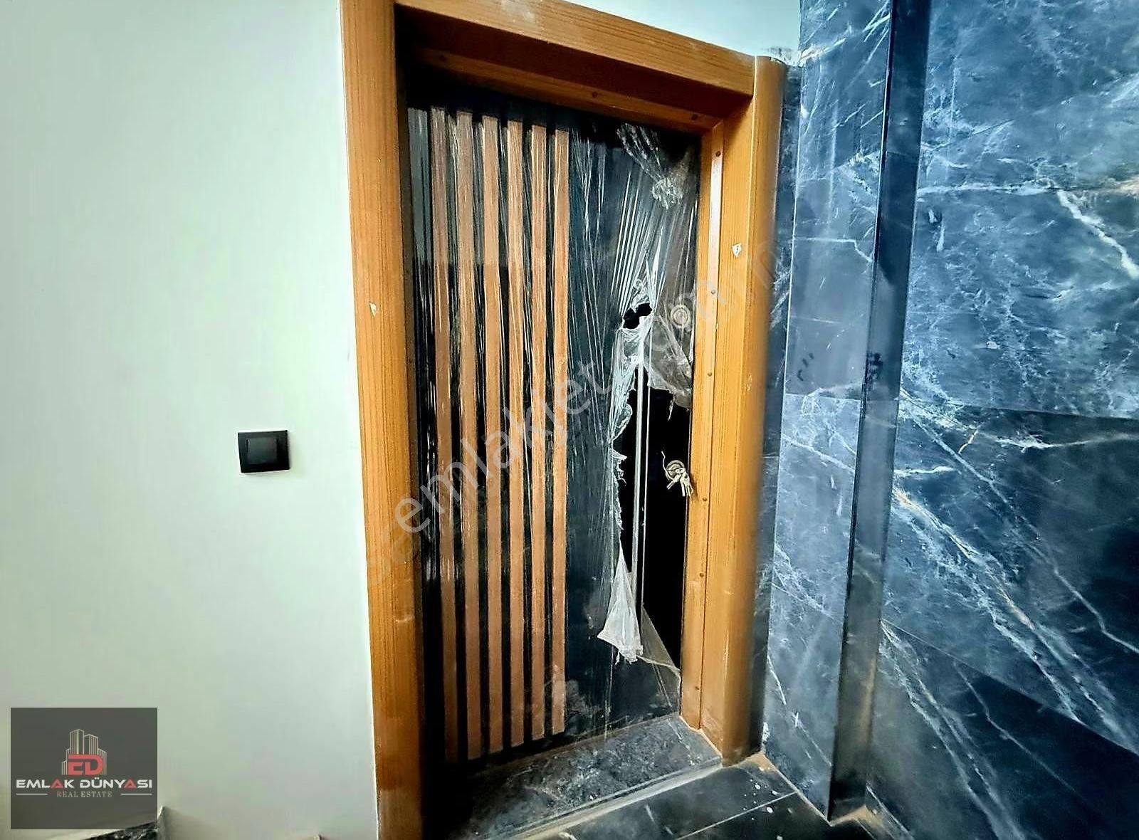 Aydoğmuşta Sıfır Satılık 3+1 140 Mt2 Geniş Arakat Daire - Görsel 15